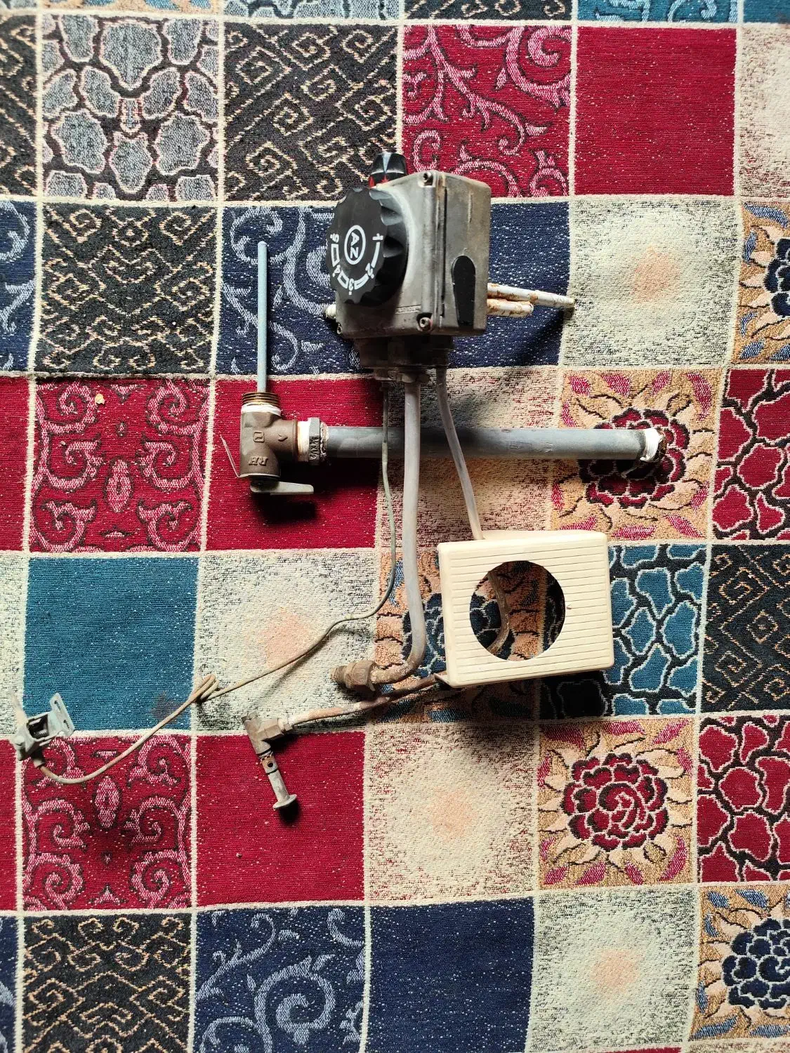 رگلاتور آبگرمکن و شیر اطمینان|آبگرمکن، پکیج، شوفاژ|بندر ماهشهر, |دیوار