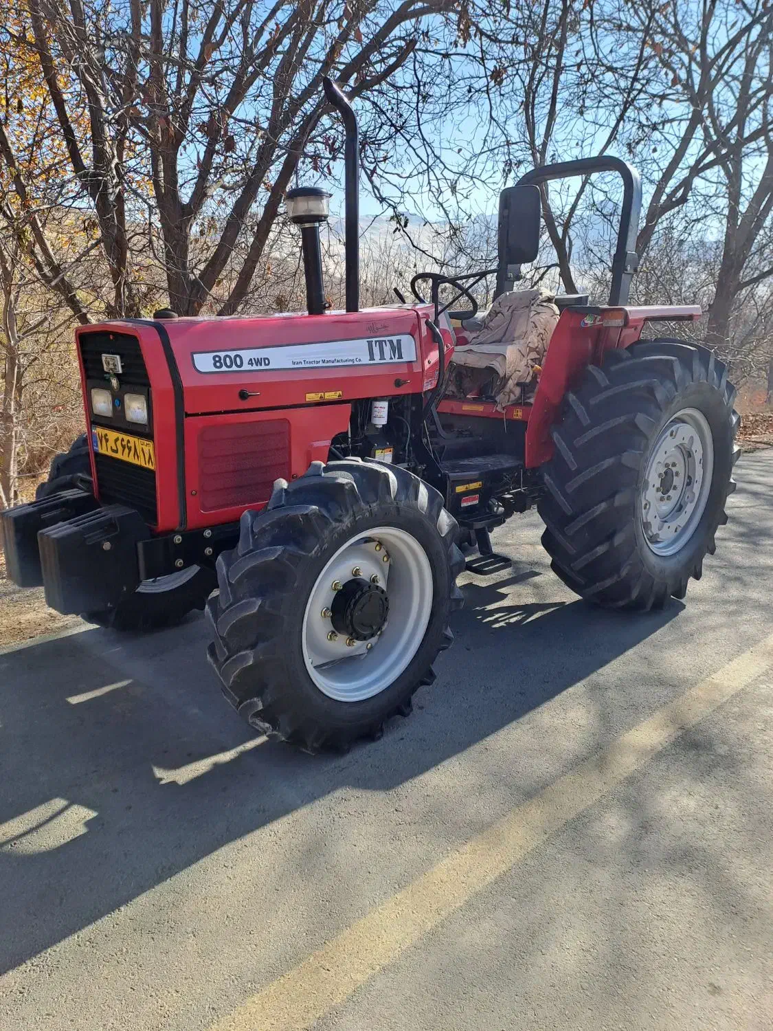 تراکتور۸۰۰‌ مدل۴۰۱خشک‌ پمپ‌ کوچیک|خودرو سنگین|کرمانشاه, |دیوار