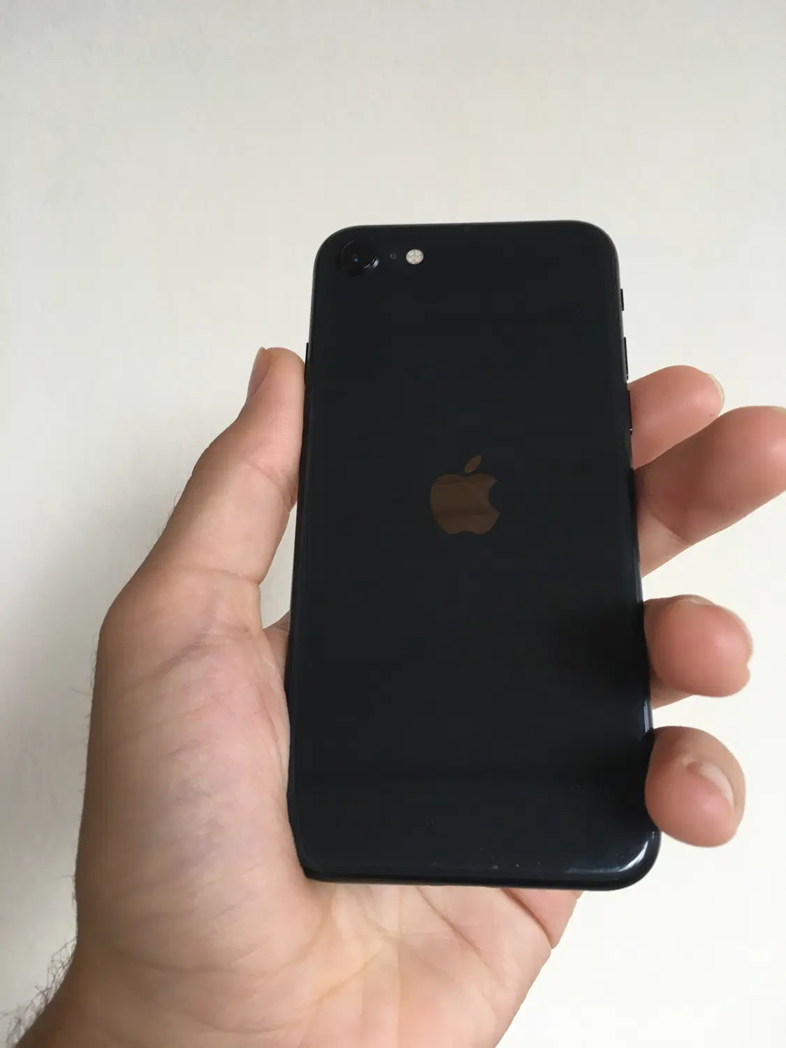 iPhone se2020 128g|موبایل|چالوس, |دیوار