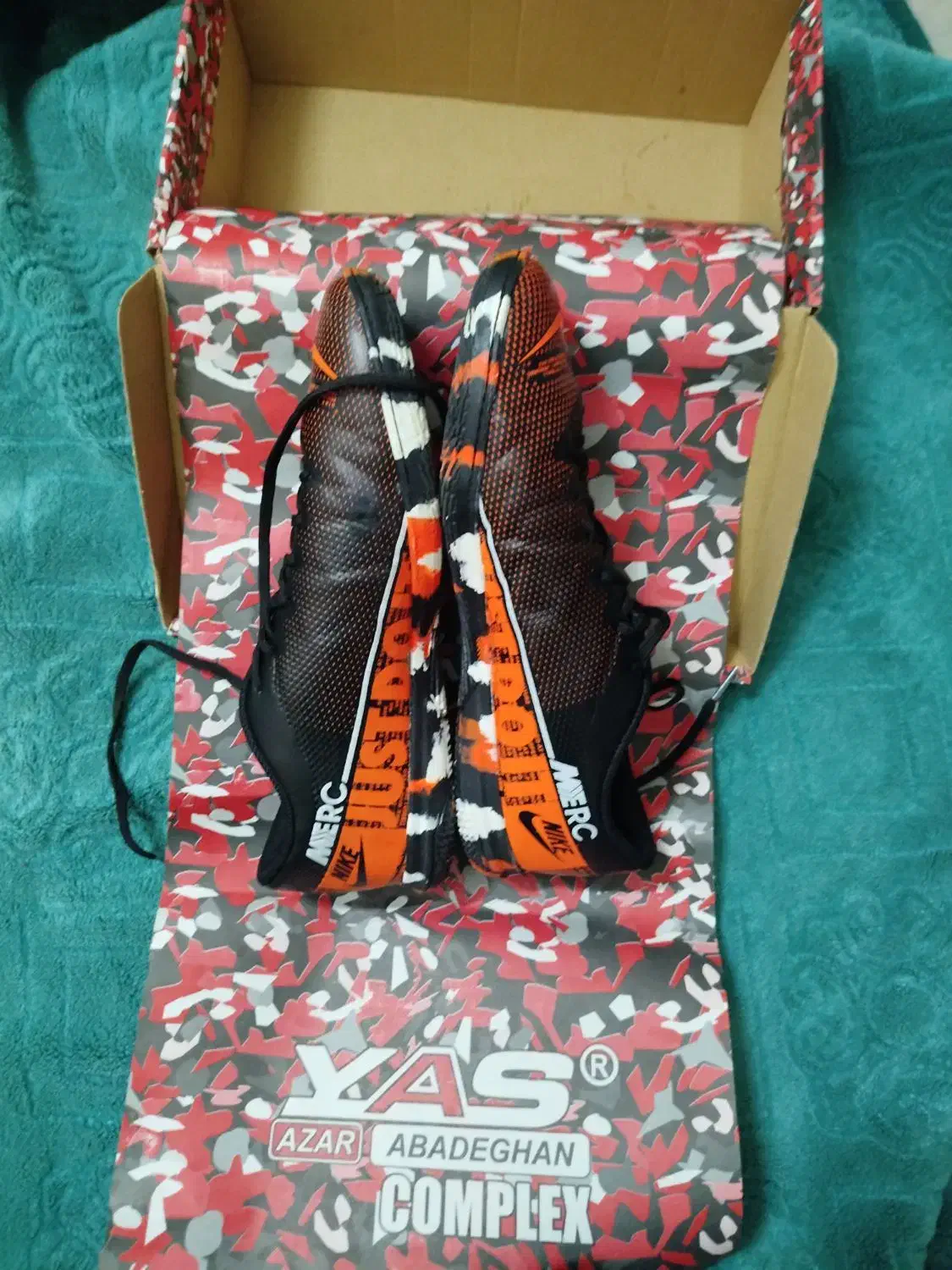 کفش فوتسال 44|کیف، کفش، کمربند|اصفهان, احمدآباد|دیوار