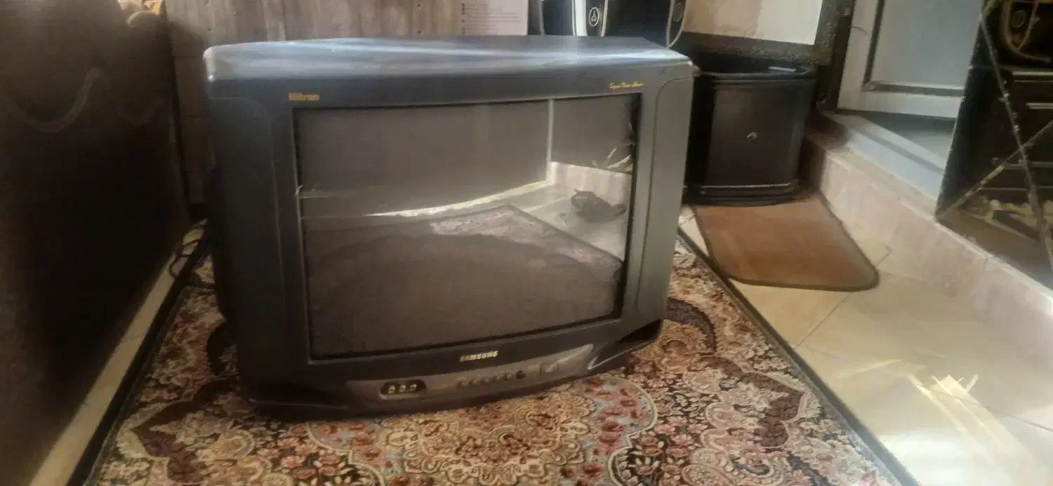 لوازم خانه|تلویزیون و پروژکتور|قزوین, |دیوار