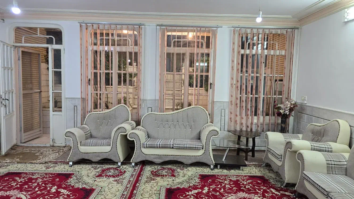 سوییت دو خوابه فواد|اجارهٔ کوتاهمدت آپارتمان و سوئیت|کاشان, فاز ۲ ناجی آباد|دیوار