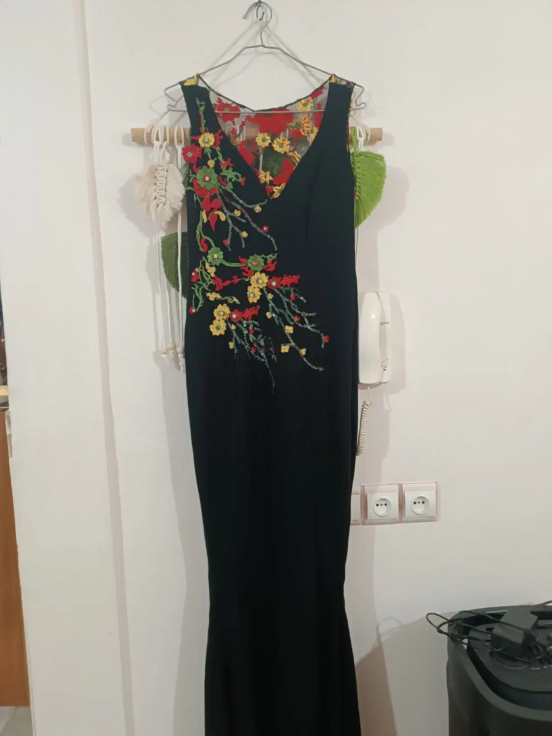 مشکی|لباس|میانه, |دیوار