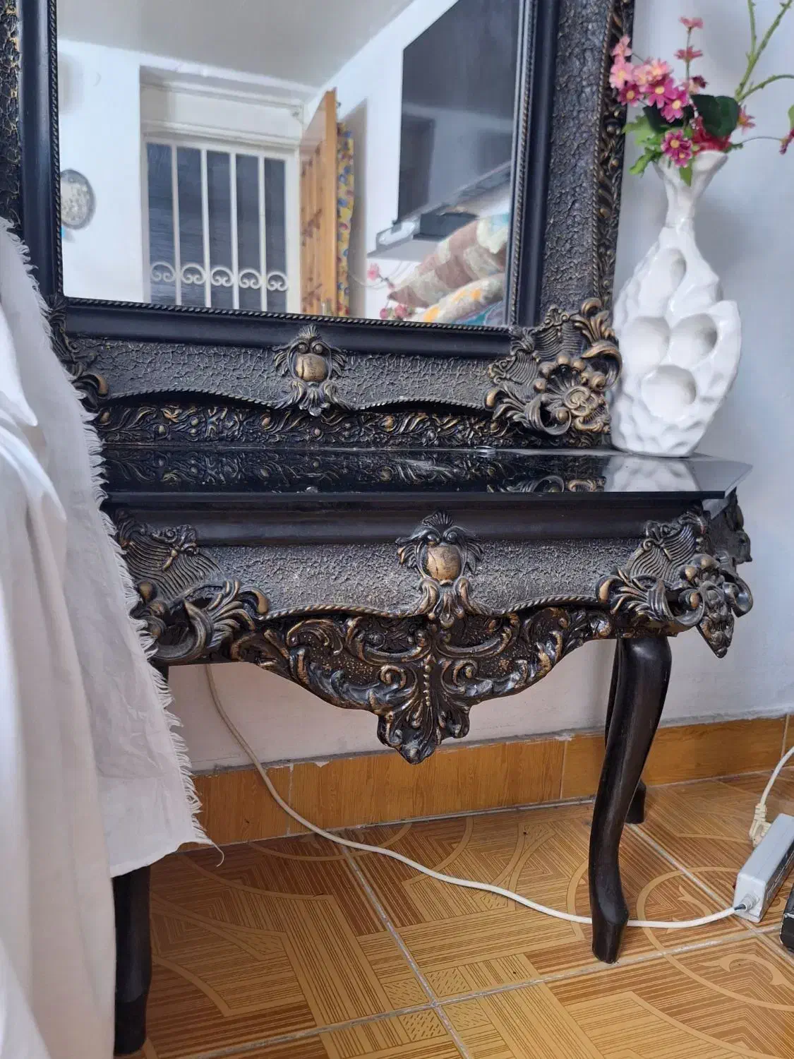 آیینه و کنسول|بوفه، ویترین، کنسول|چالوس, |دیوار