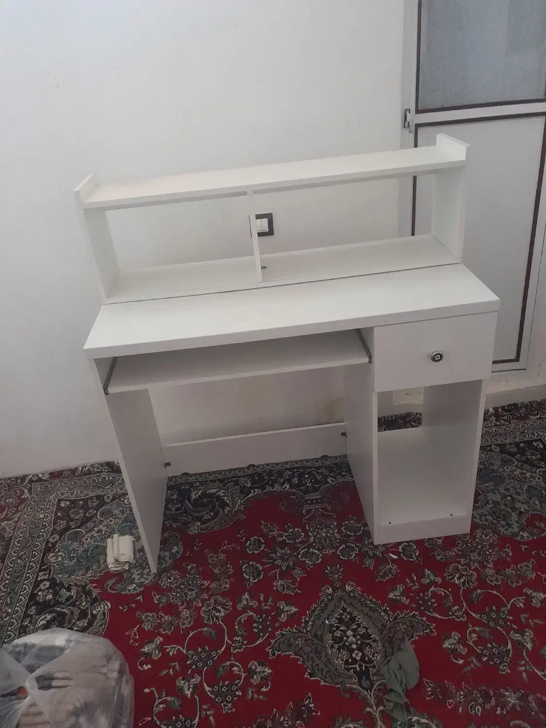 میزکامپیوتروتحریر|میز تحریر و کامپیوتر|کبودرآهنگ, |دیوار