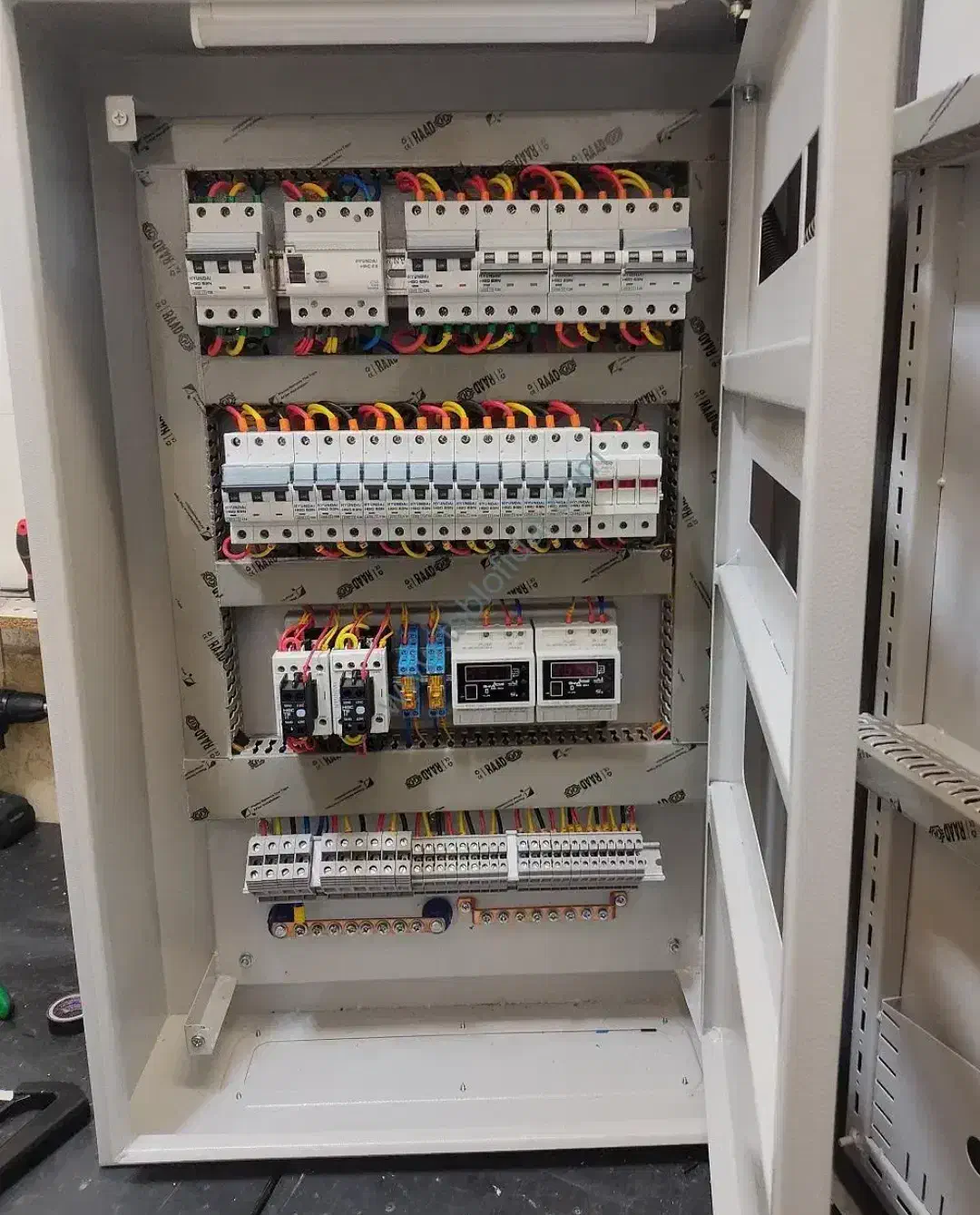 خدمات برق ساختمان . برقکاری . برقکشی|خدمات پیشه و مهارت|کرمانشاه, |دیوار