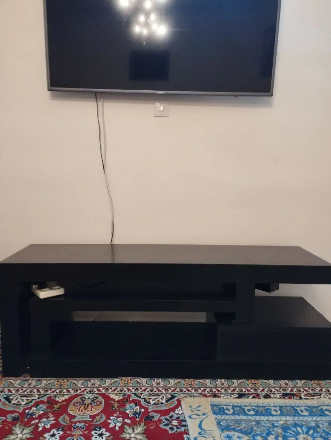 میز تلویزیون در حد نو آکبند|میز تلویزیون|مشهد, حجاب (شهرک غرب)|دیوار