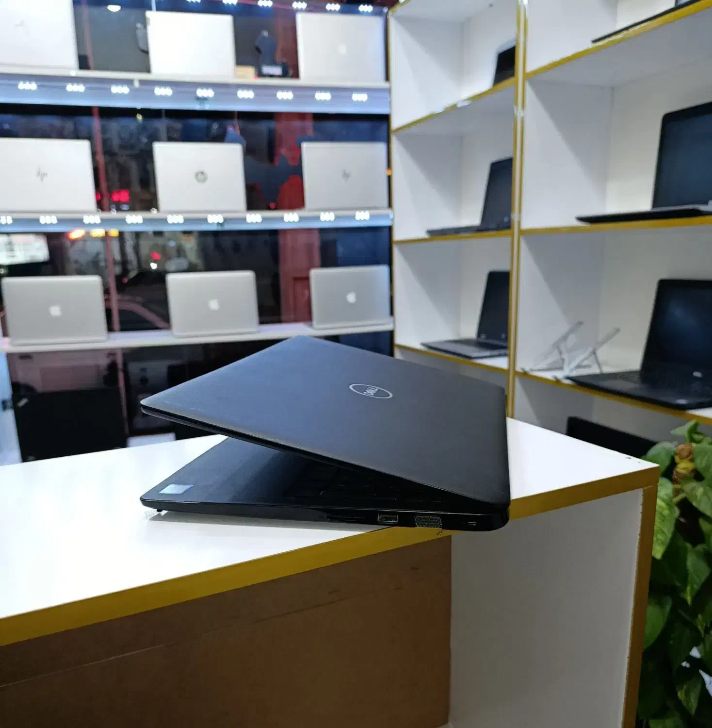 لپتاپ Dell Latitude 3500     نسل 8|رایانه همراه|نیشابور, امین اسلامی|دیوار