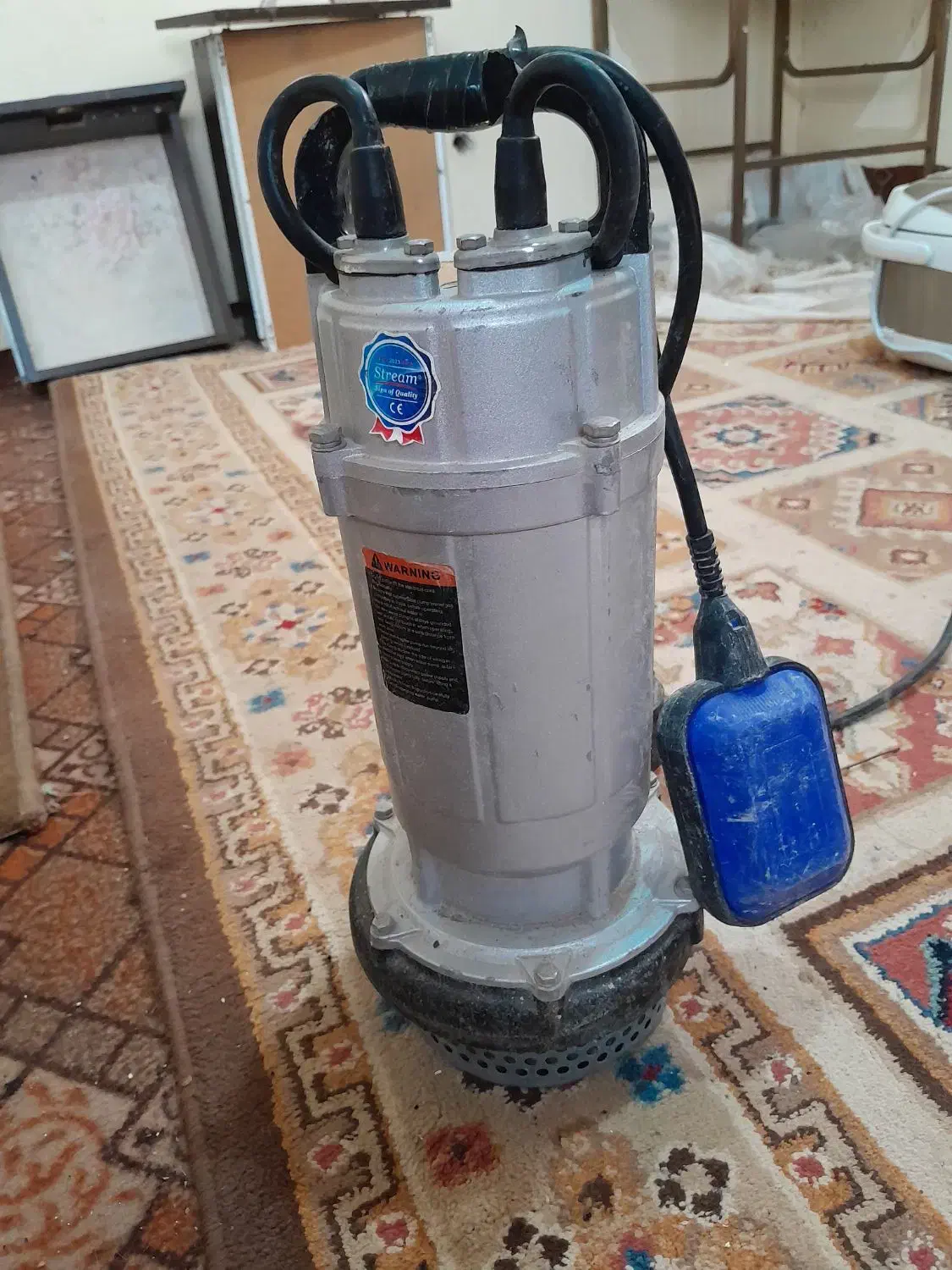 پمپ کف کش|آبگرمکن، پکیج، شوفاژ|محمدشهر, عباس آباد|دیوار