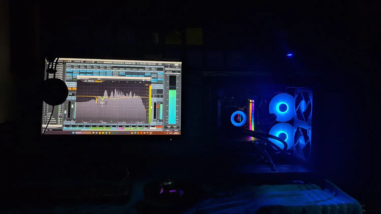 رندرینگ و گیمینگ|رایانه رومیزی|قم, چهل درخت‎|دیوار