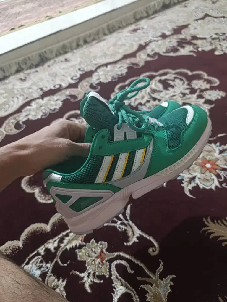 کتونی اورجینال|کیف، کفش، کمربند|فشاپویه, |دیوار