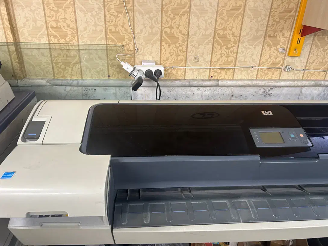 پلاتر hp-t770 سالم و آماده کار|پرینتر، اسکنر، کپی، فکس|مشهد, رضاشهر|دیوار