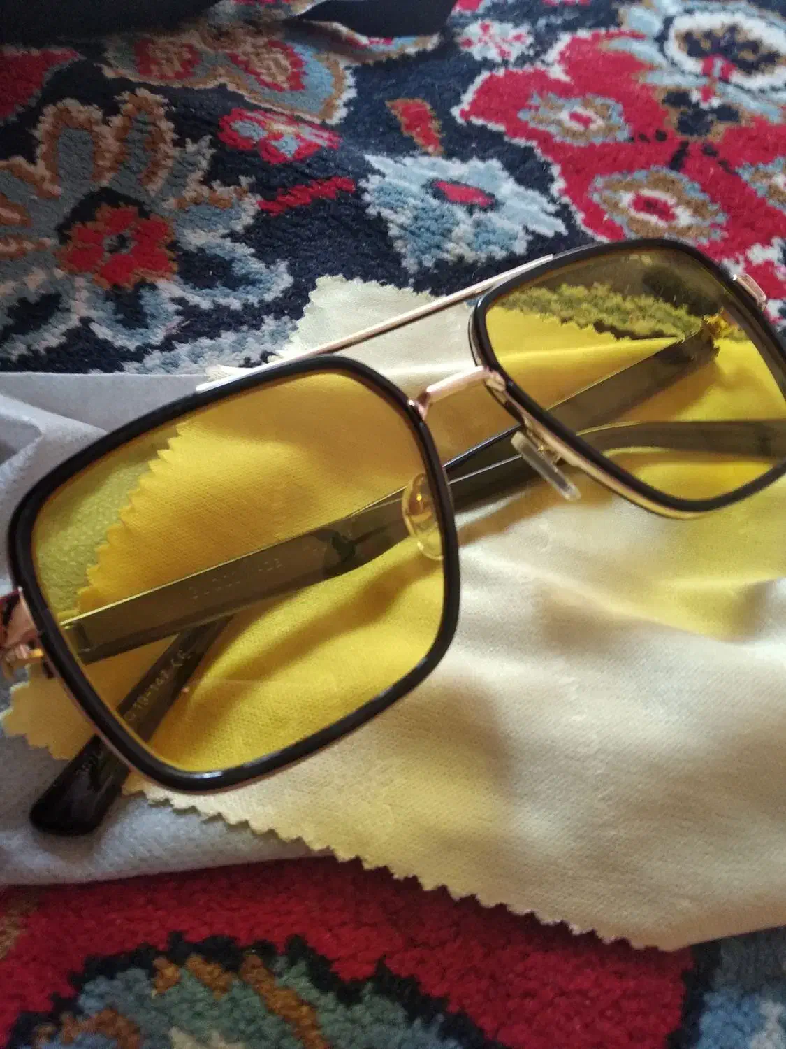 عینک|کلکسیون اشیاء عتیقه|اهواز, لشکرآباد|دیوار