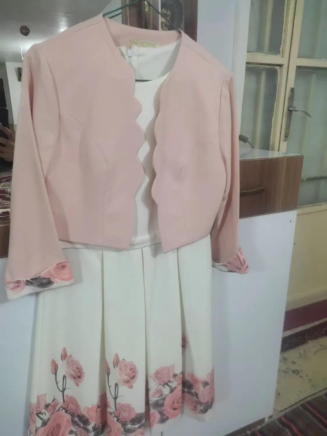 کفش و لباس مجلسی|لباس|سبزوار, چهارراه فرودگاه|دیوار