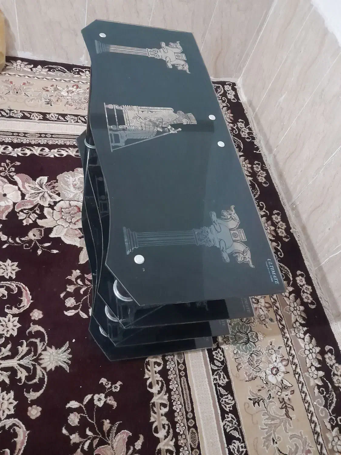 میزشیشه ای زیرتلویزیون قیمت ۷۰۰/۰۰۰تومان|میز تلویزیون|شیبکوه (فارس), |دیوار