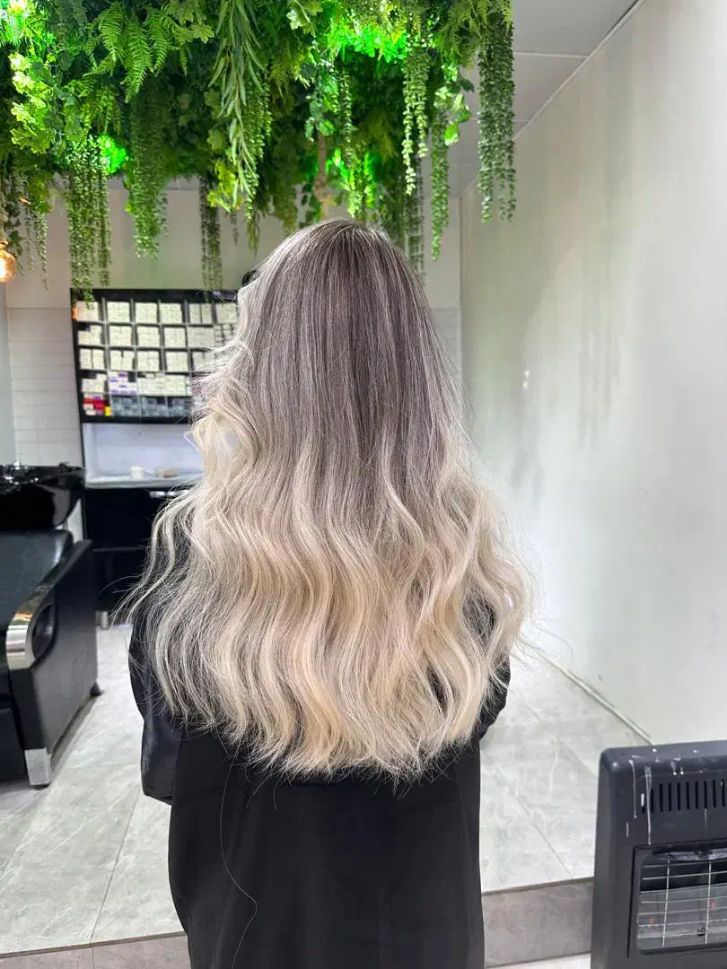 رنگ مو و رنگ و لایت|خدمات آرایشگری و زیبایی|تنکابن, |دیوار