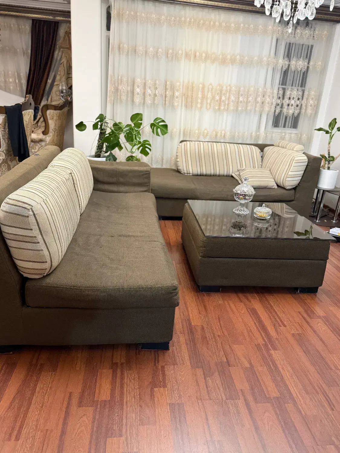 مبل راحتی دست دوم|مبلمان خانگی و میز عسلی|تهران, پرواز|دیوار