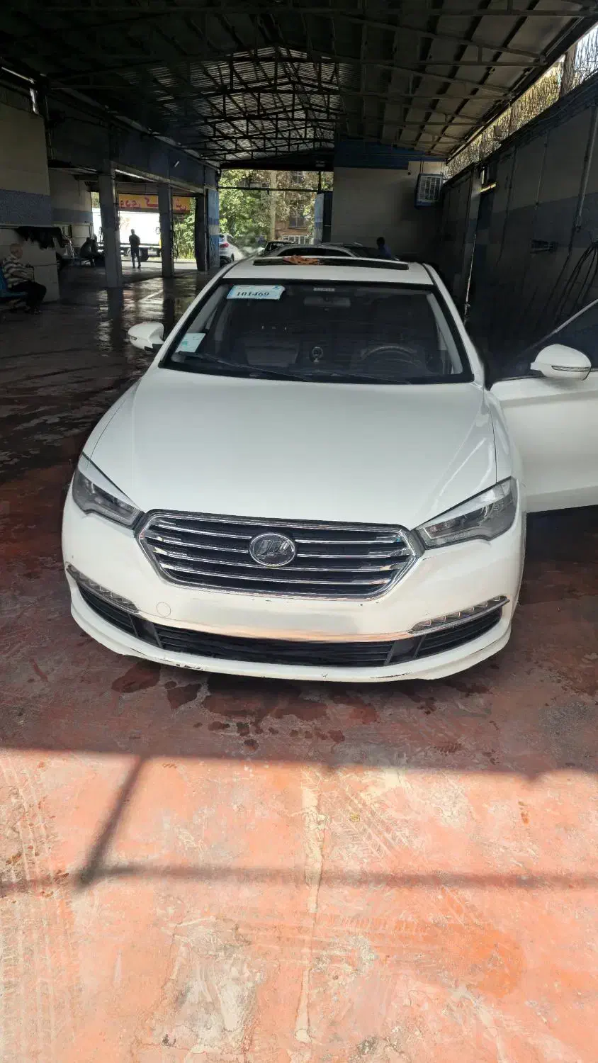 لیفان ۸۲۰|خودرو سواری و وانت|یزد, |دیوار