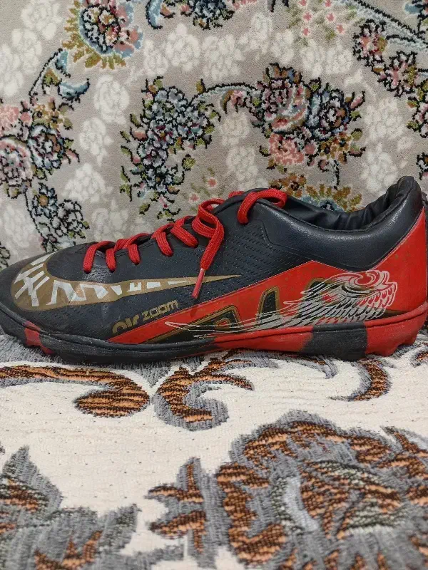 کفش فوتبال|کیف، کفش، کمربند|سنندج, |دیوار