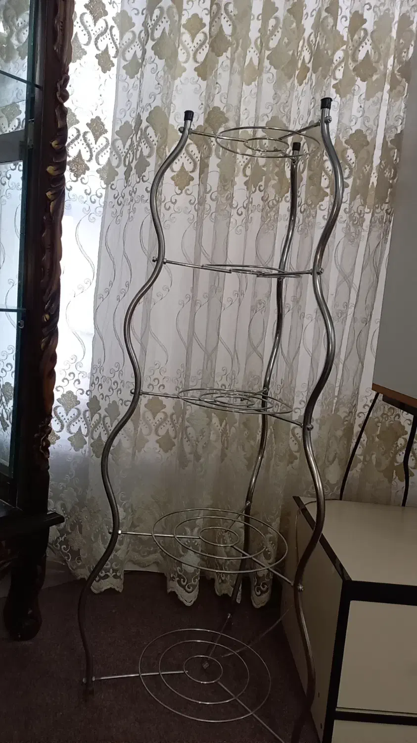 پایه قابلمه|آب‌چکان و نظم‌دهنده ظروف|خوی, |دیوار