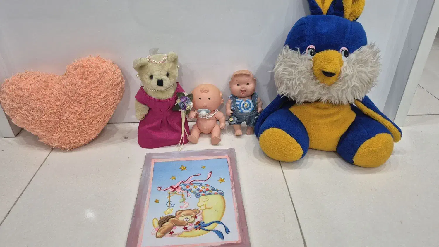 تعدادی عروسک|اسباب‌بازی بچه|کرمانشاه, |دیوار