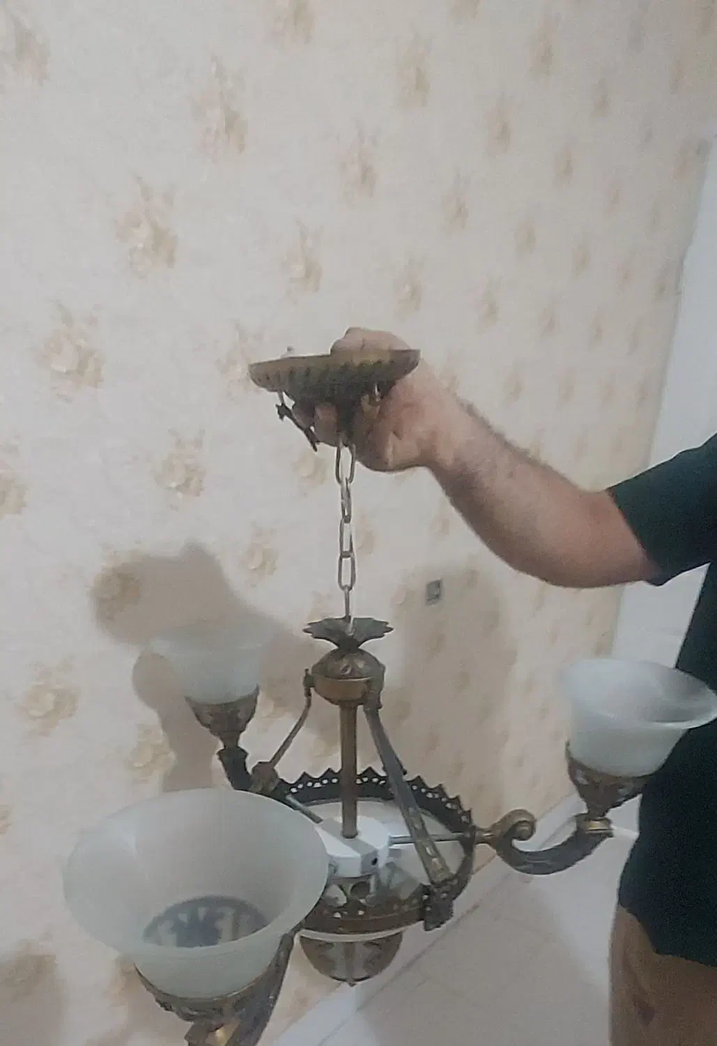 لوستر برنجی و بلور|لوستر و چراغ آویز|شیراز, شهرک سراج‎|دیوار