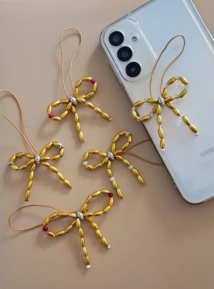 آویز پاپیونی مناسب گوشی، فلش، کیف|زیورآلات و اکسسوری|رشت, بوسار|دیوار