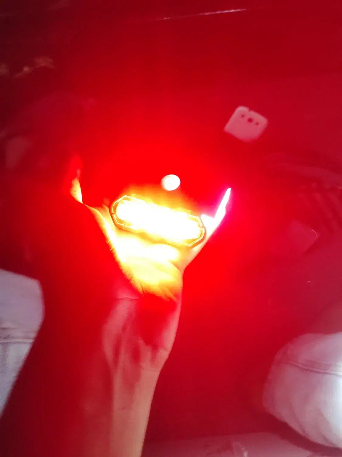 یک عدد چراغ راهنما دوچرخه یک عدد چراغ جلوی دوچرخه|دوچرخه، اسکیت، اسکوتر|مشهد, چهارچشمه|دیوار