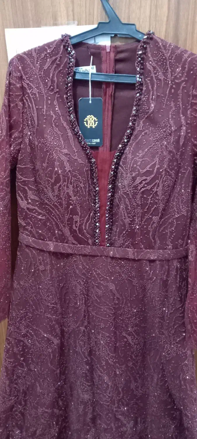 لباس مجلسی ترک نو نو|لباس|اصفهان, سرچشمه|دیوار