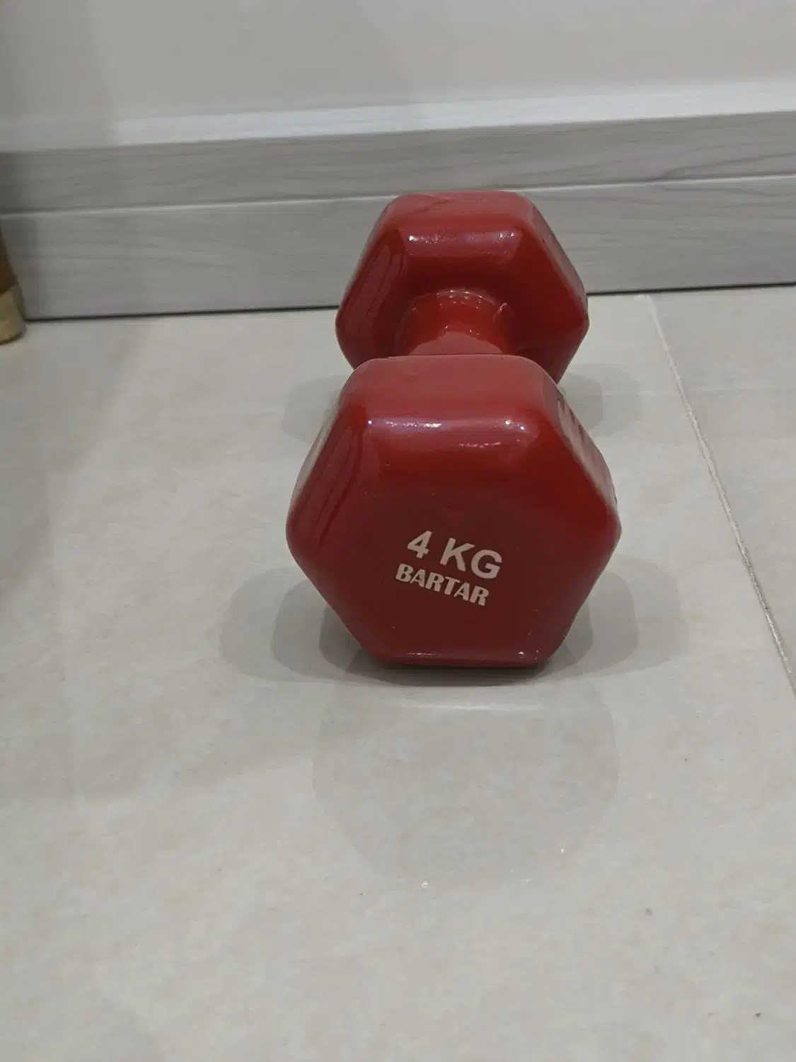 یک عدد دمبل ۴ کیلویی|تجهیزات ورزشی|مرند, |دیوار