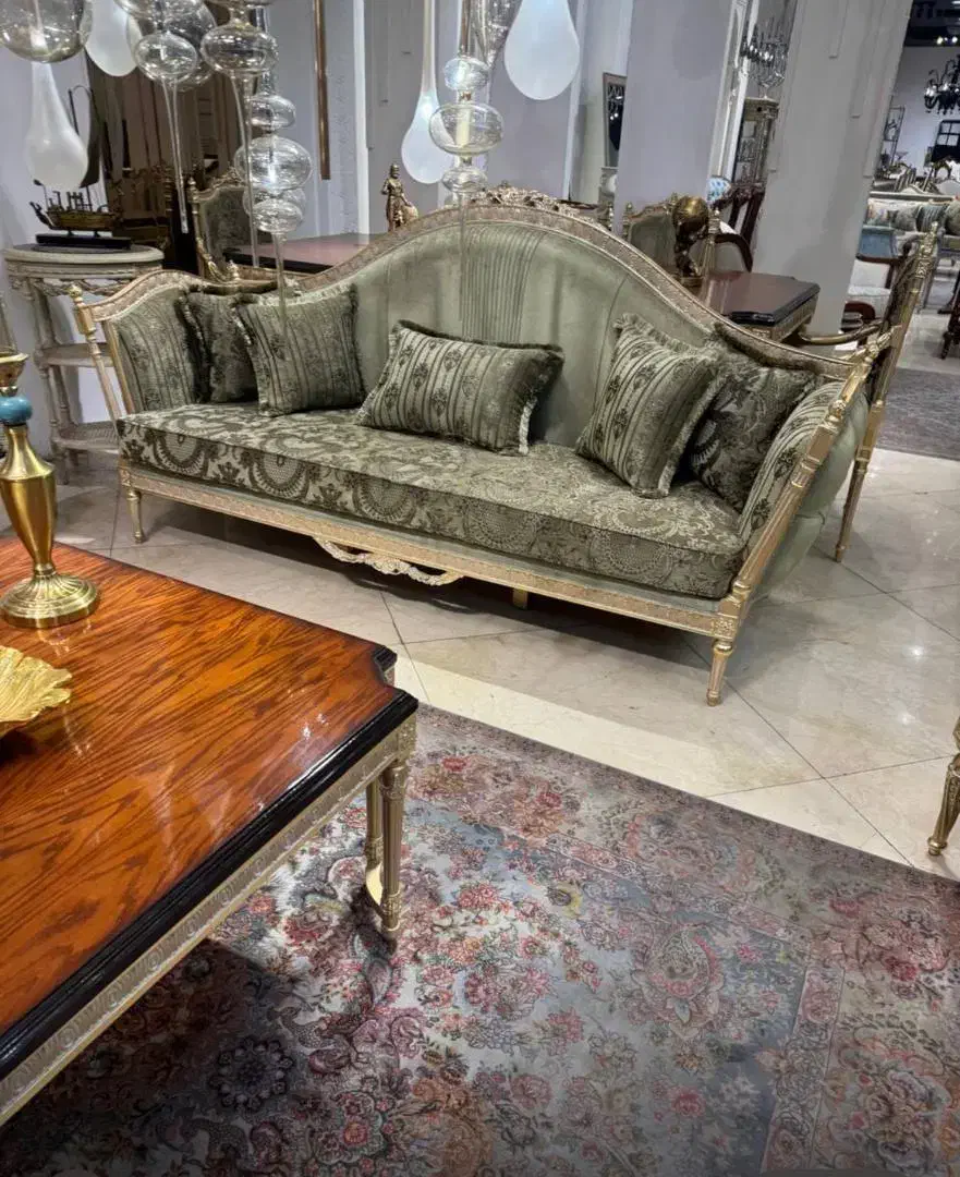 مبلمان سلطنتی فرانسوی کلاسیک|مبلمان خانگی و میز عسلی|قم, شهر قائم|دیوار