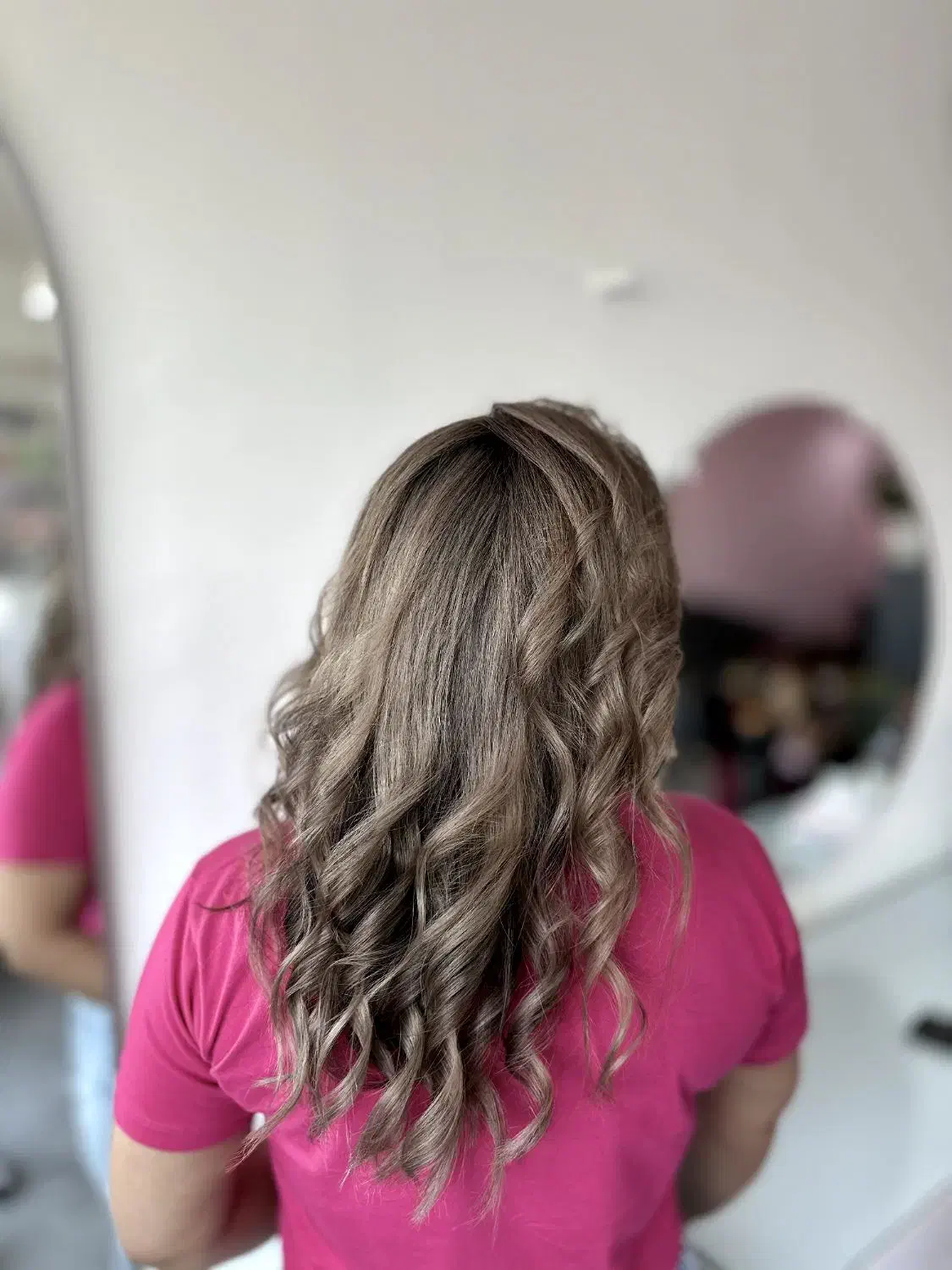 رنگ و لایت تخصصی بانوان با جدیدترین تکنیک ها|خدمات آرایشگری و زیبایی|اصفهان, باغ نگاره|دیوار