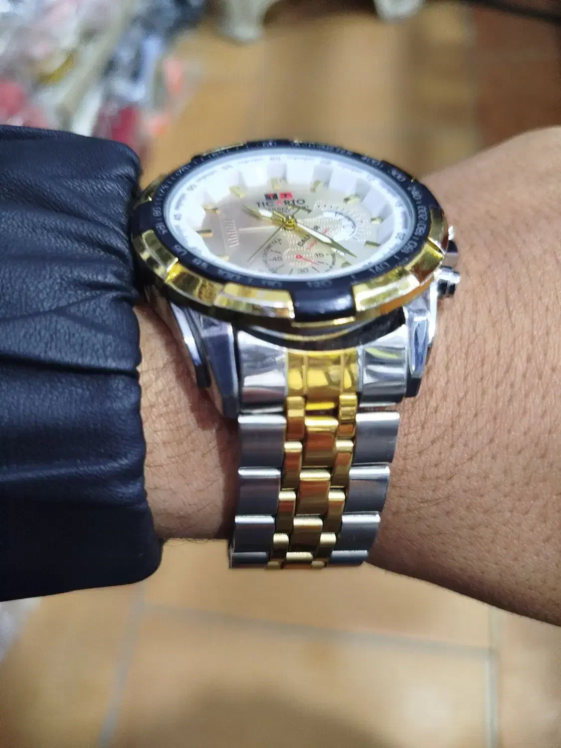 ساعت مچی|ساعت|تایباد, |دیوار