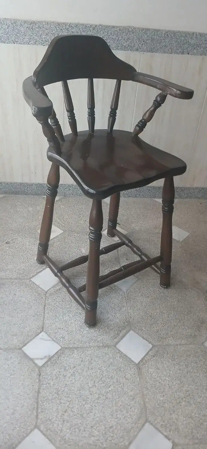 صندلی اپن چوبی سالم|صندلی و نیمکت|همدان, |دیوار