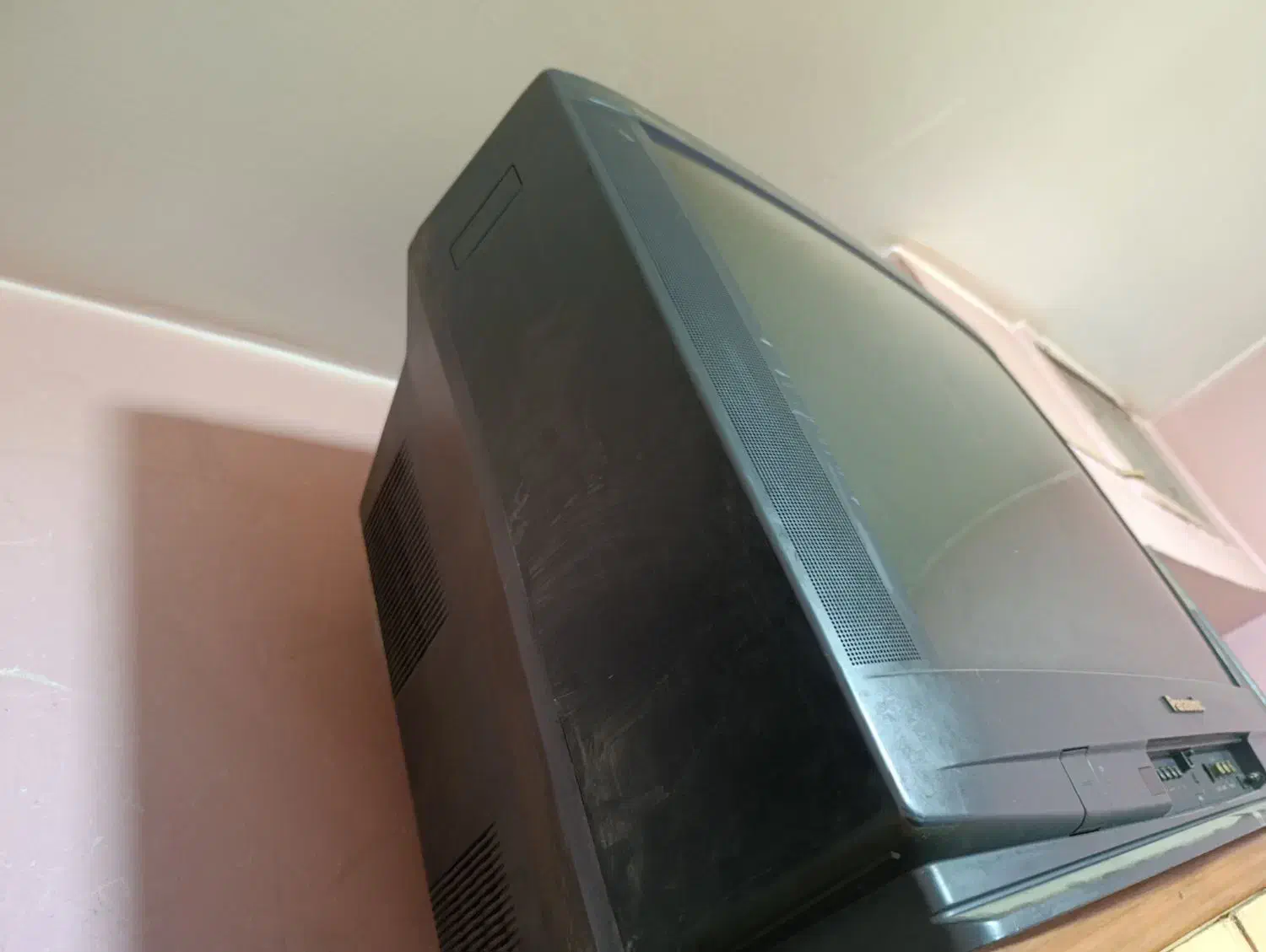 تلویزیون|تلویزیون و پروژکتور|شاهین‌شهر, فدک|دیوار