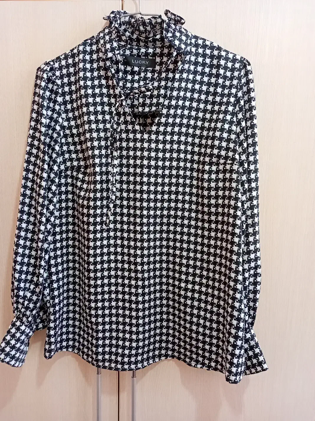 لباس سایز چهل ۱۵۰ و ۱۰۰ تومن|لباس|اردبیل, |دیوار