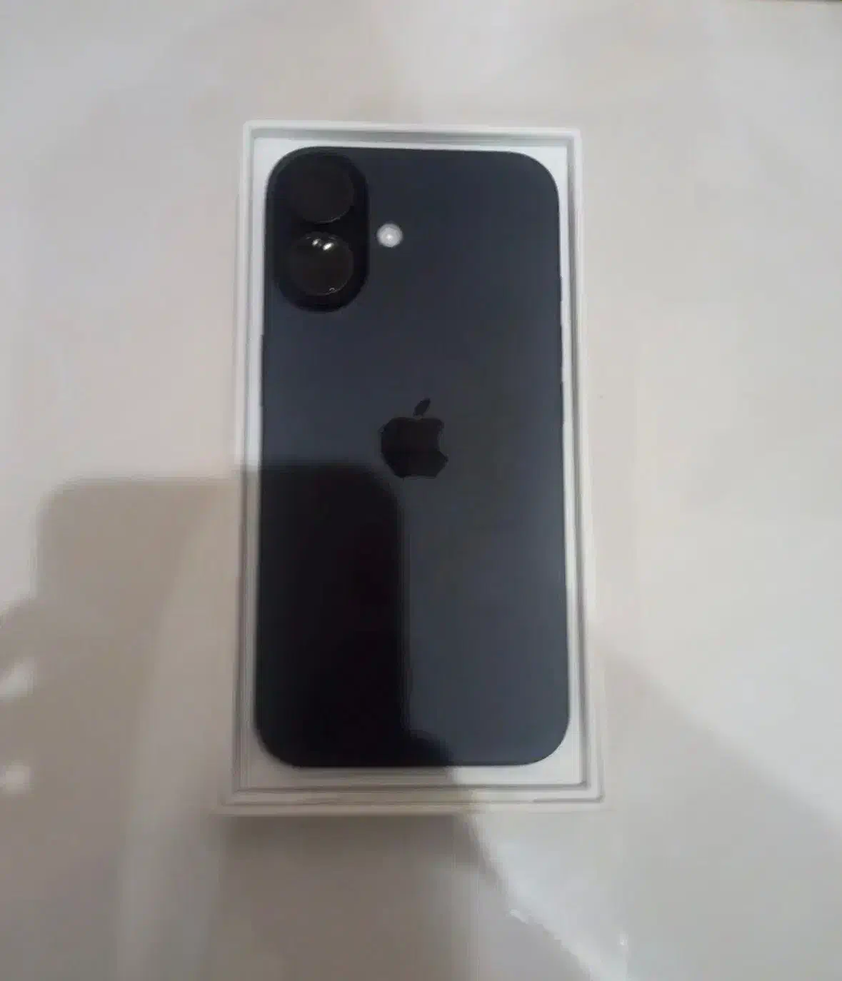 آیفون ۱۶ نرمال|موبایل|اصفهان, آبشار|دیوار