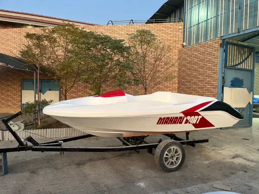 قایق ۱۵ فوت ۵نفره تفریحی|قایق و سایر وسایل نقلیه|تهران, زعفرانیه|دیوار