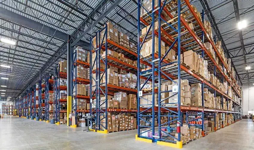 راننده با نیسان مسقف|استخدام حمل و نقل|ایلام, |دیوار