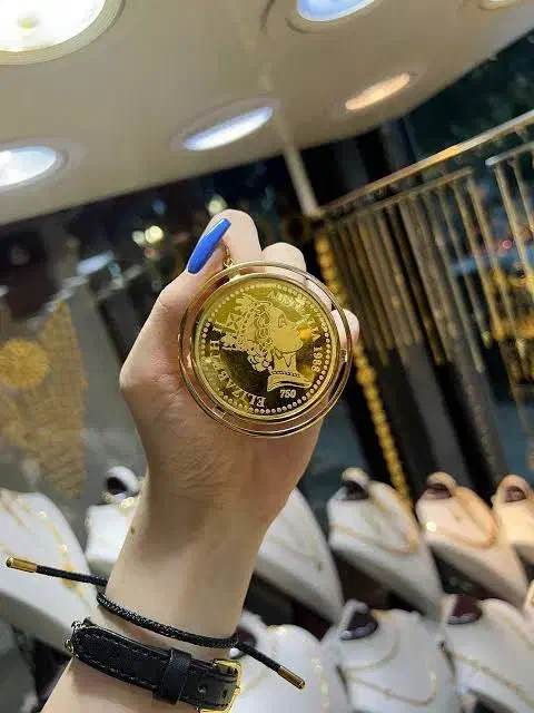 طلا و پلاتین ونقره|جواهرات|اصفهان, نقش جهان|دیوار