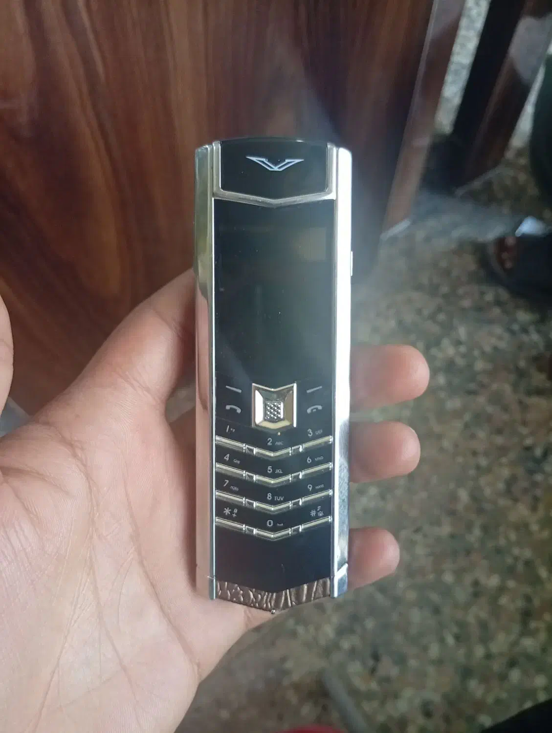 گوشی ورتو دوروز کار|موبایل|آبپخش, |دیوار