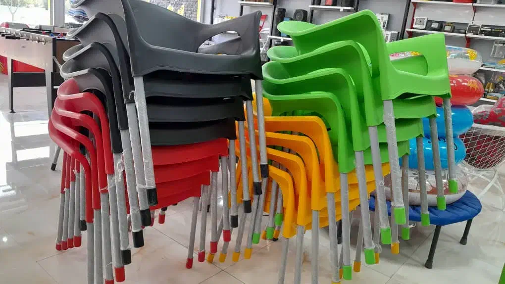 صندلی پلاستیکی.mohana876صندلی کافهsموسوی|میز و صندلی غذاخوری|کرج, شهرک سهرابیه|دیوار