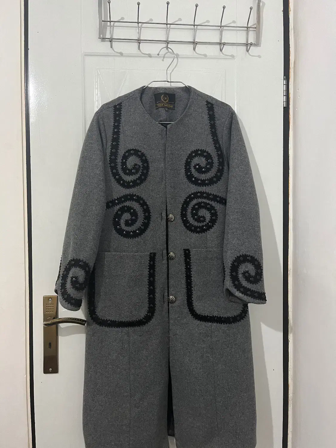 لباس پاییزی|لباس|رباط‌کریم, نصیرشهر|دیوار