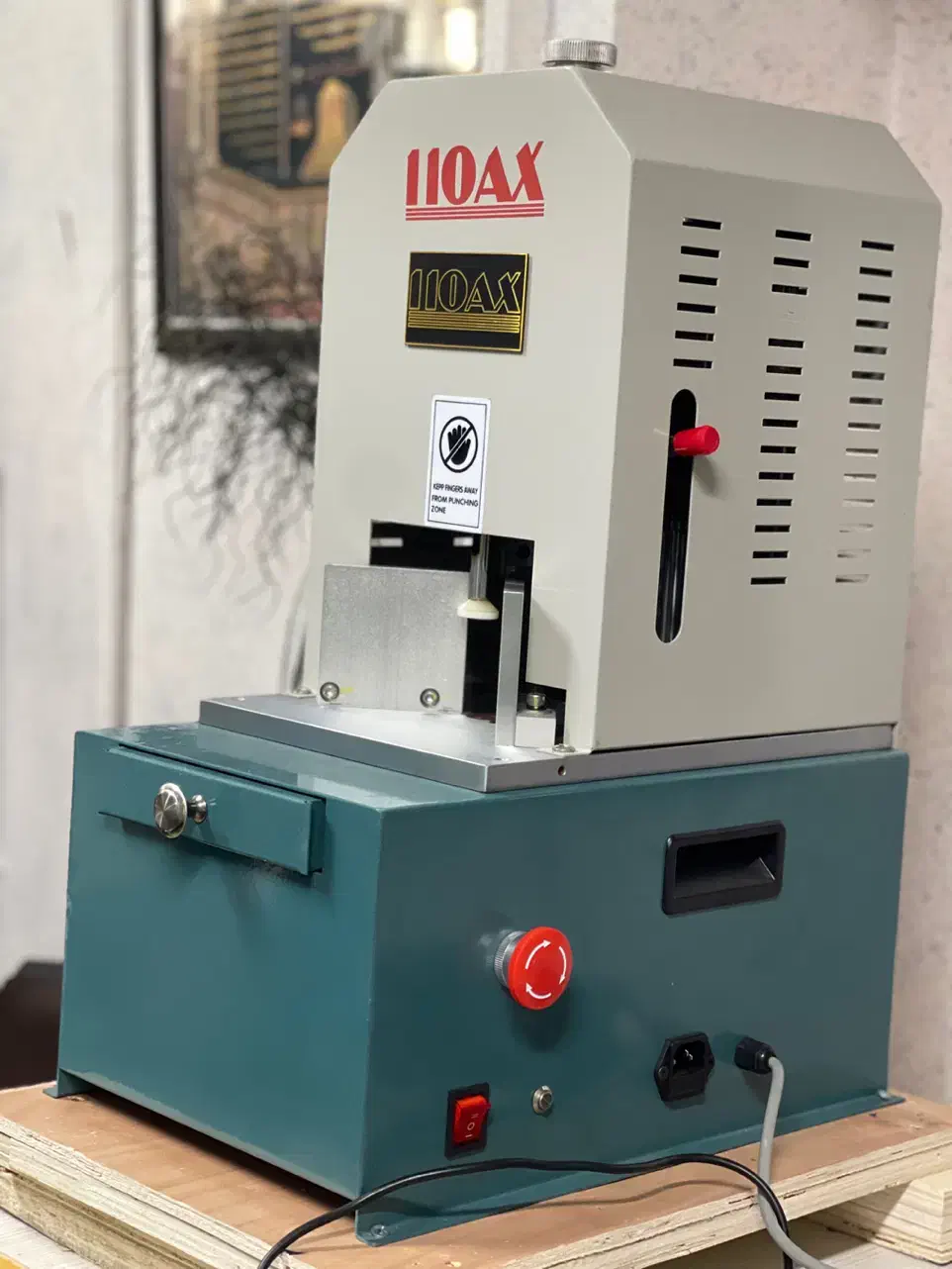 گوشه گرد کن برقی|ماشین‌آلات صنعتی|تهران, فردوسی|دیوار