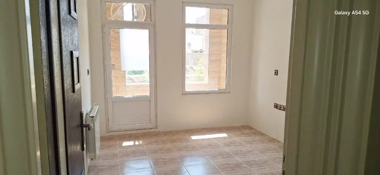 فروش اپارتمان ۱۰۰ متری ۲ خوابه در شهرک فاطمیه|فروش خانه و ویلا|ورامین, شهرک فاطمیه|دیوار