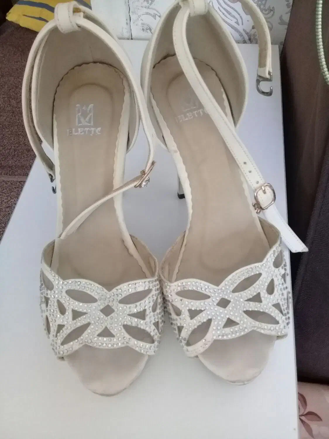 کفش|کیف، کفش، کمربند|ایلام, |دیوار