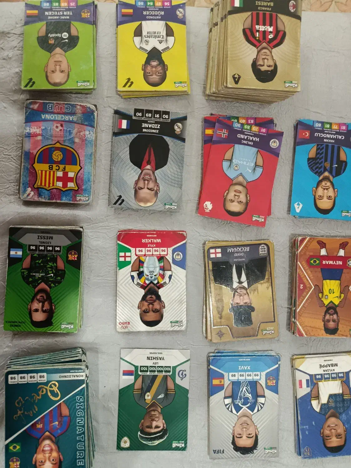 کیمدی و البوم|کلکسیون و سرگرمی|مشهد, انقلاب|دیوار