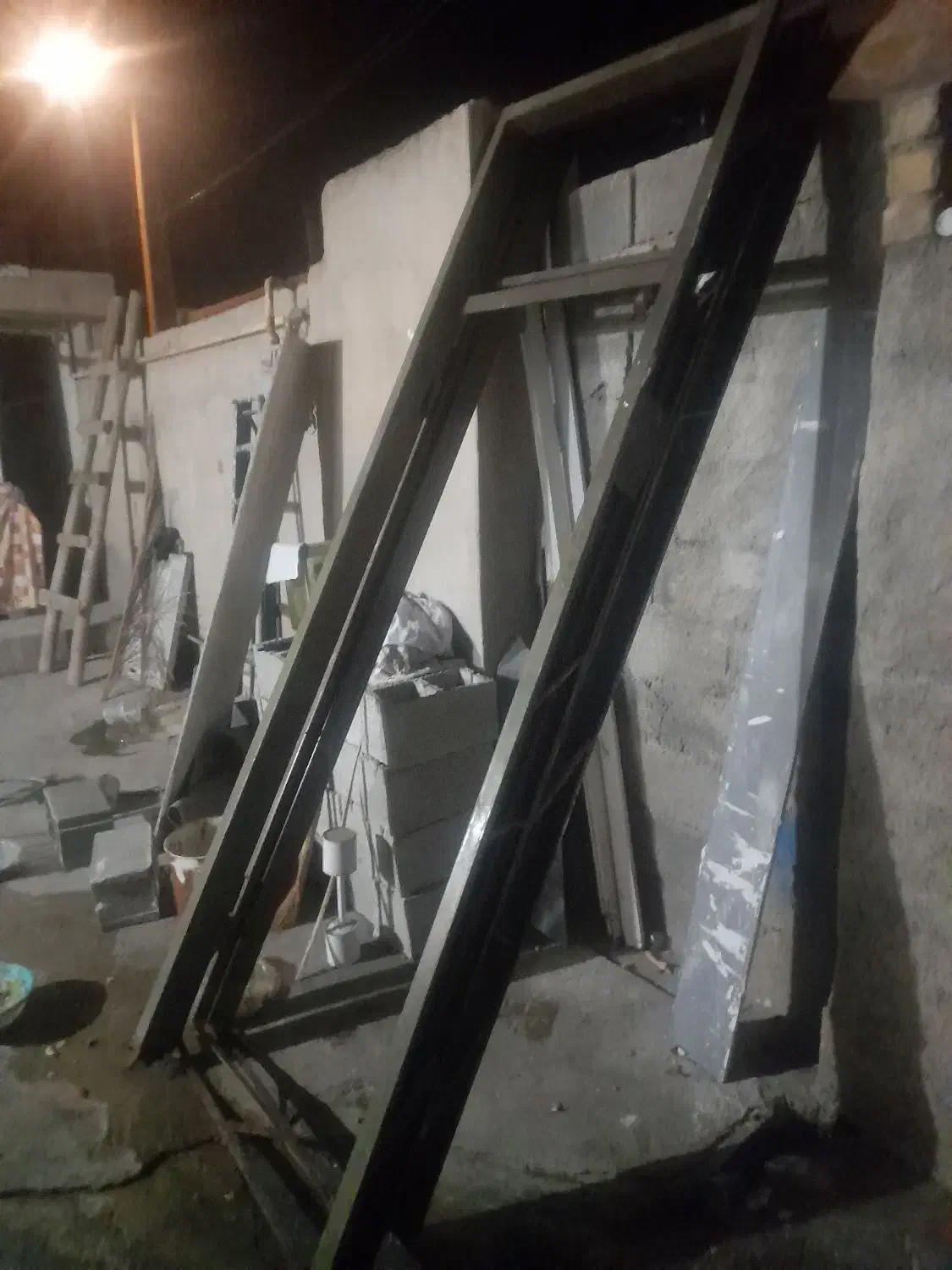 مبل کلکسیونی ودرب فیبری وچهارچوب جنس  محکم قدیمی|کلکسیون اشیاء عتیقه|نورآباد ممسنی, |دیوار