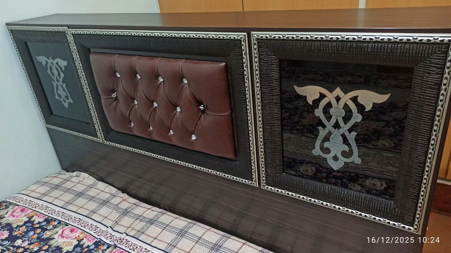 تخت دونفره همراه تشک|تخت و سرویس خواب|هشتگرد, شهرک بعثت|دیوار