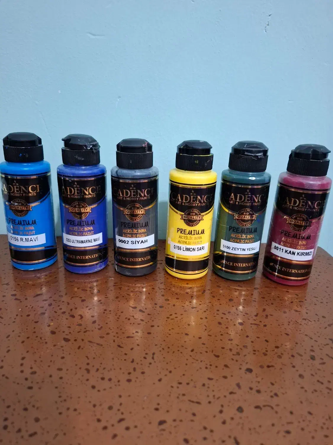 رنگ کادنس و سطل چوبی|صنایع دستی و سایر لوازم تزئینی|قم, مسجد امام حسن|دیوار